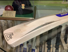 Load image into Gallery viewer, Aldred Gold Sovereign Blue Willow
