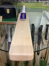 Load image into Gallery viewer, Aldred Gold Sovereign Blue Willow
