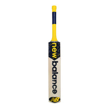 Load image into Gallery viewer, New Balance Burn 500 Max Cricket Bat
